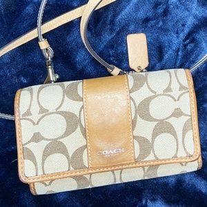 COACH Signature Crossbody Wallet/ Mini Bag